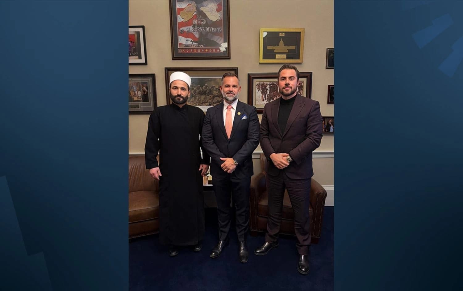  سولەیمان عەبدولباقی، بەڕێوەبەری ئاسایشی سوەیدا لەگەڵ برایان ماست، ئەندامی کۆنگرێسی ئەمریکا