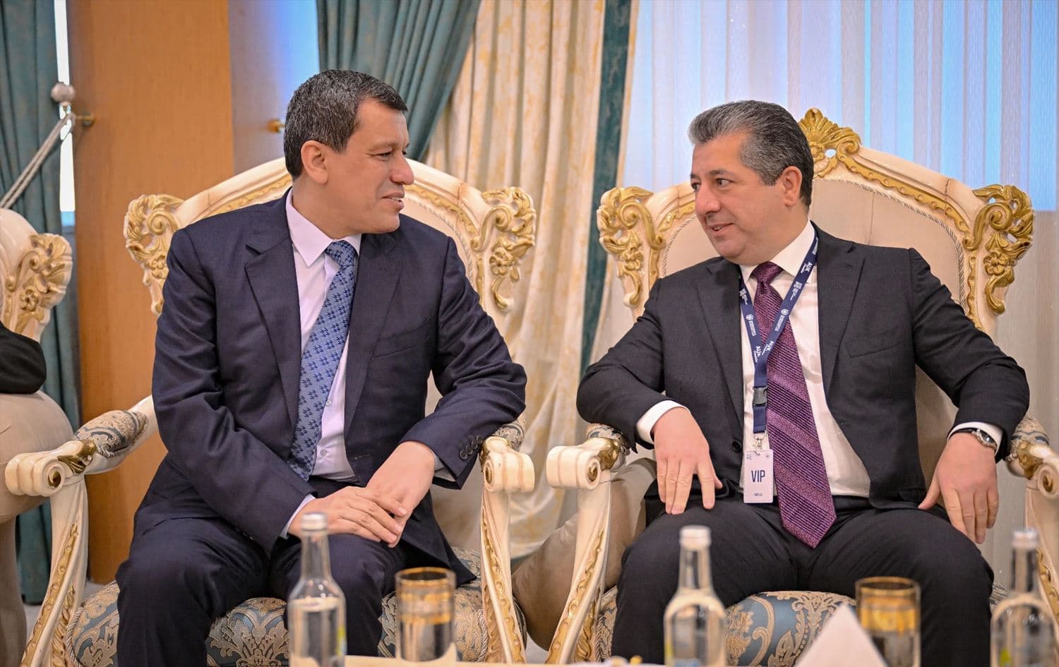 Kurdistan Region Prime Minister Masrour Barzani (right) and Kurdish-led Syrian Democratic Forces (SDF) commander-in-chief Mazloum Abdi (left) meeting in Duhok on November 19, 2025. Photo: KRG