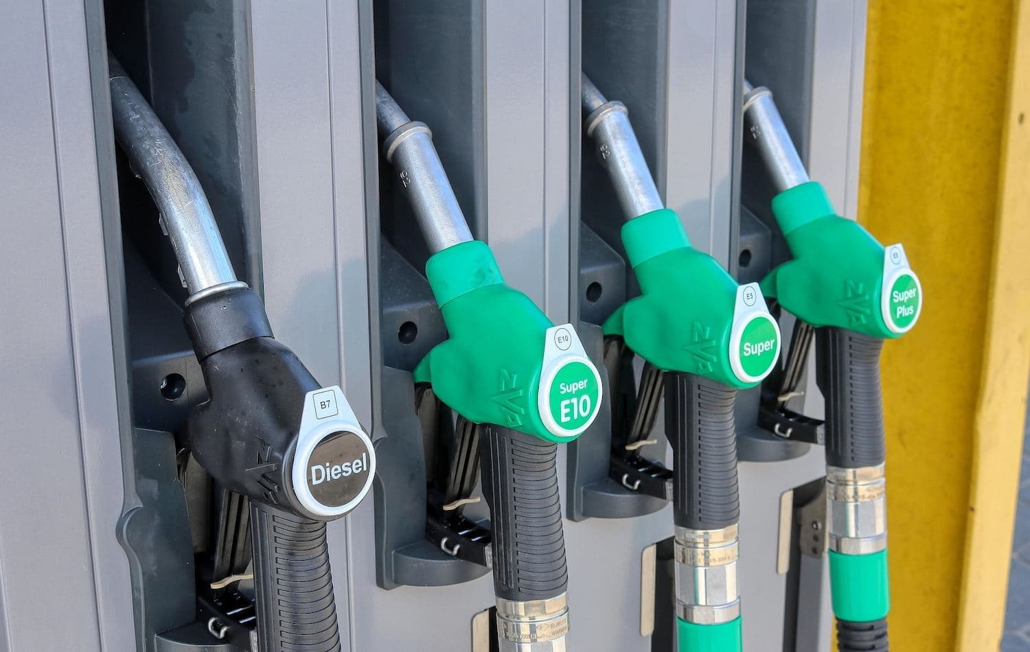 Petrol fiyatlarındaki artış pompalara zam olarak yansıdı / Fotoğraf: Pixabay