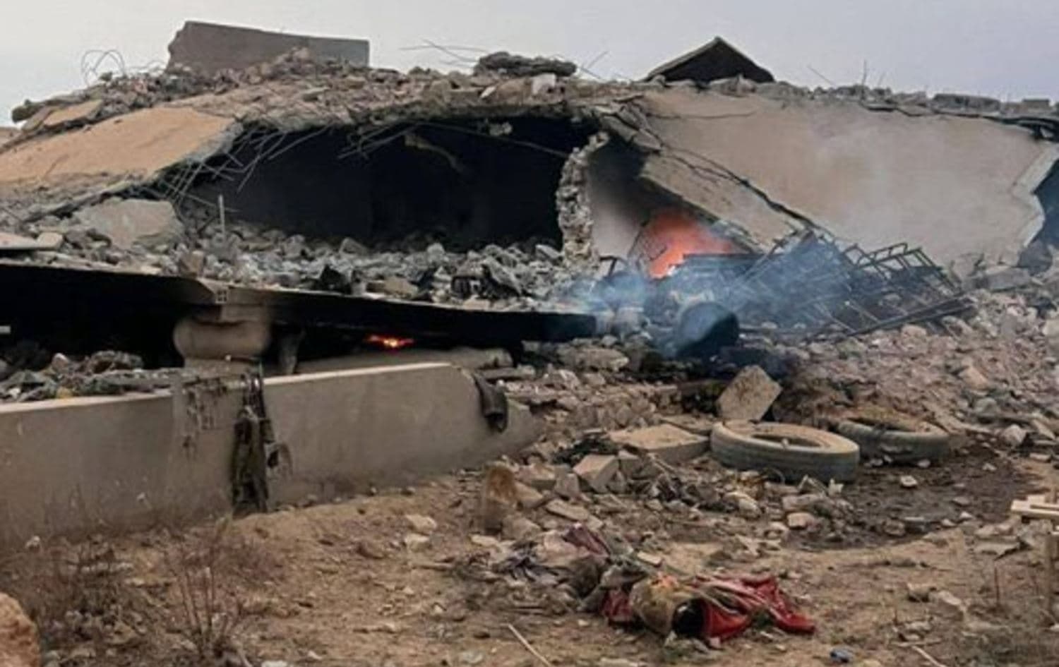 دیمەنی بۆردوومانەکەی سەر بارەگاکانی لیوای 19ـی حەشدی شەعبی 