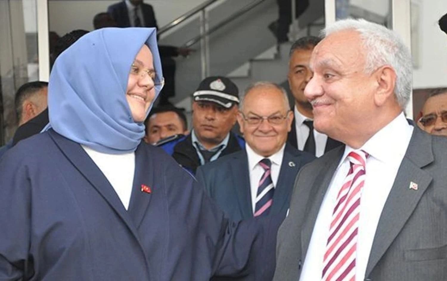 Zehra Selçuk (solda) Atilla Koç (sağda) / Fotoğraf: X