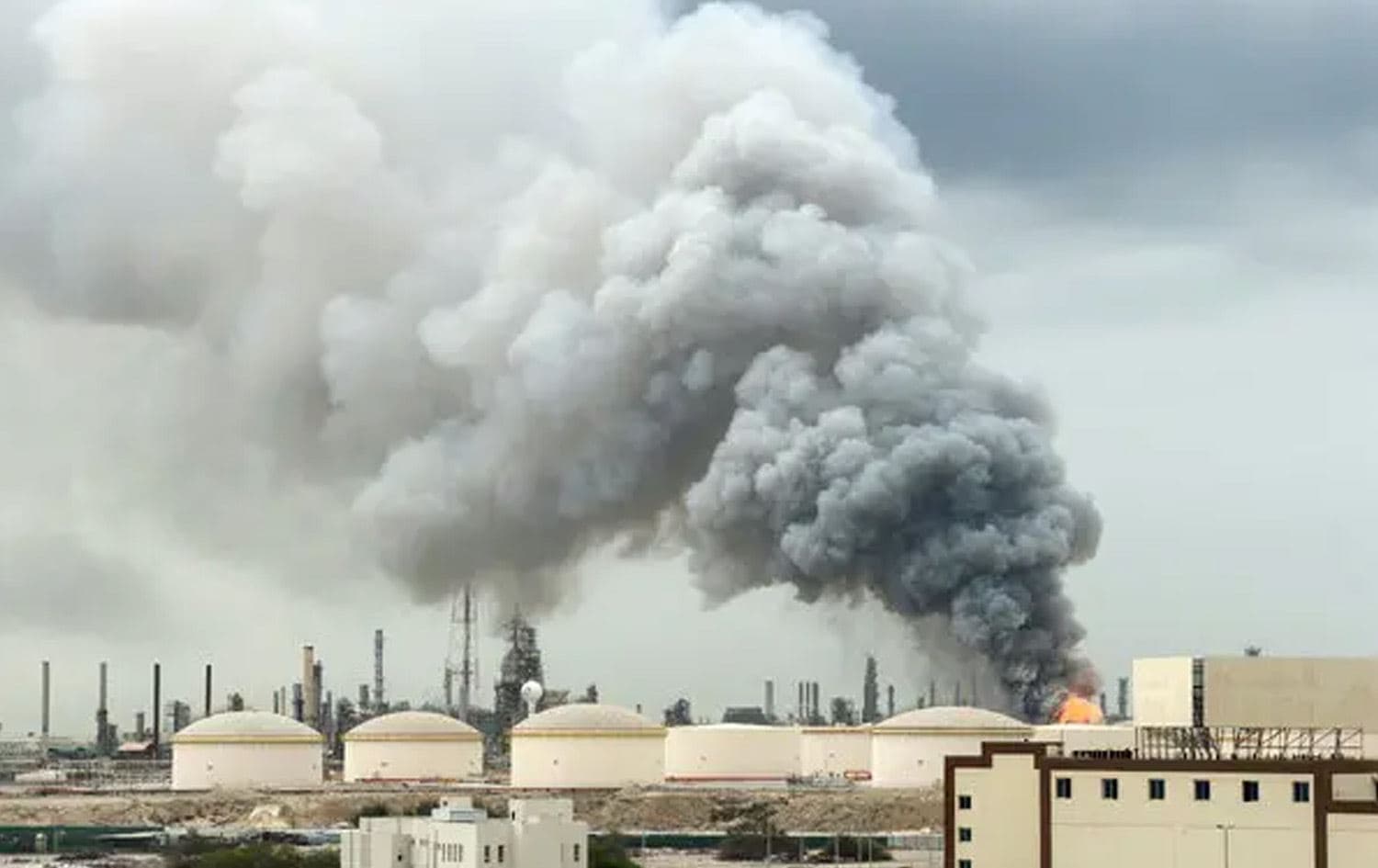وێنەی هێرشێکی سەر بەحرێن لە ماوەی جەنگەکەدا