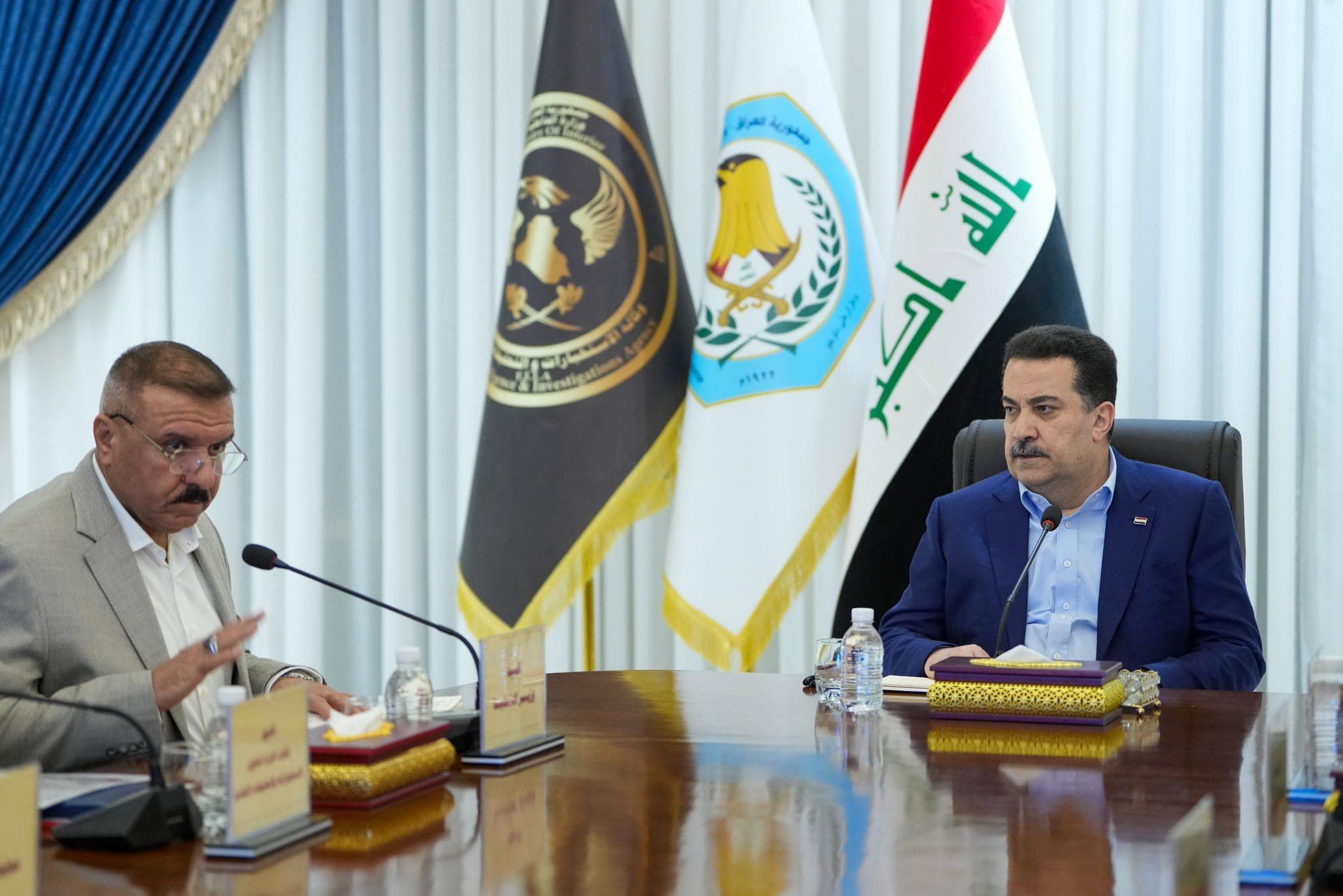 Iraqi Prime Minister Mohammed Shia' al-Sudani (right) briefed by  Interior Minister Abdul Amir al-Shammari (left) on April 3, 2026. Photo: Iraqipmo/X