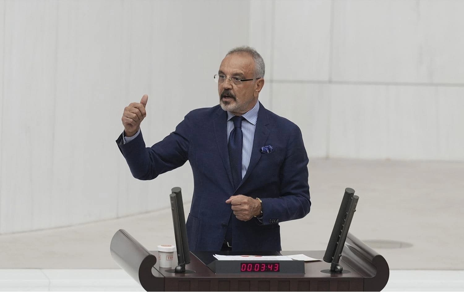 سرری ساکک، پەرلەمانتاری پارتی یەکسانی و دیموکراسیی گەلان (دەم پارتی)