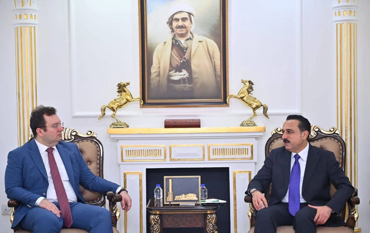 Erbil Valisi Omid Xoşnav, Türkiye’nin Erbil Başkonsolosu Erman Topçu ile valilik makamında bir araya geldi