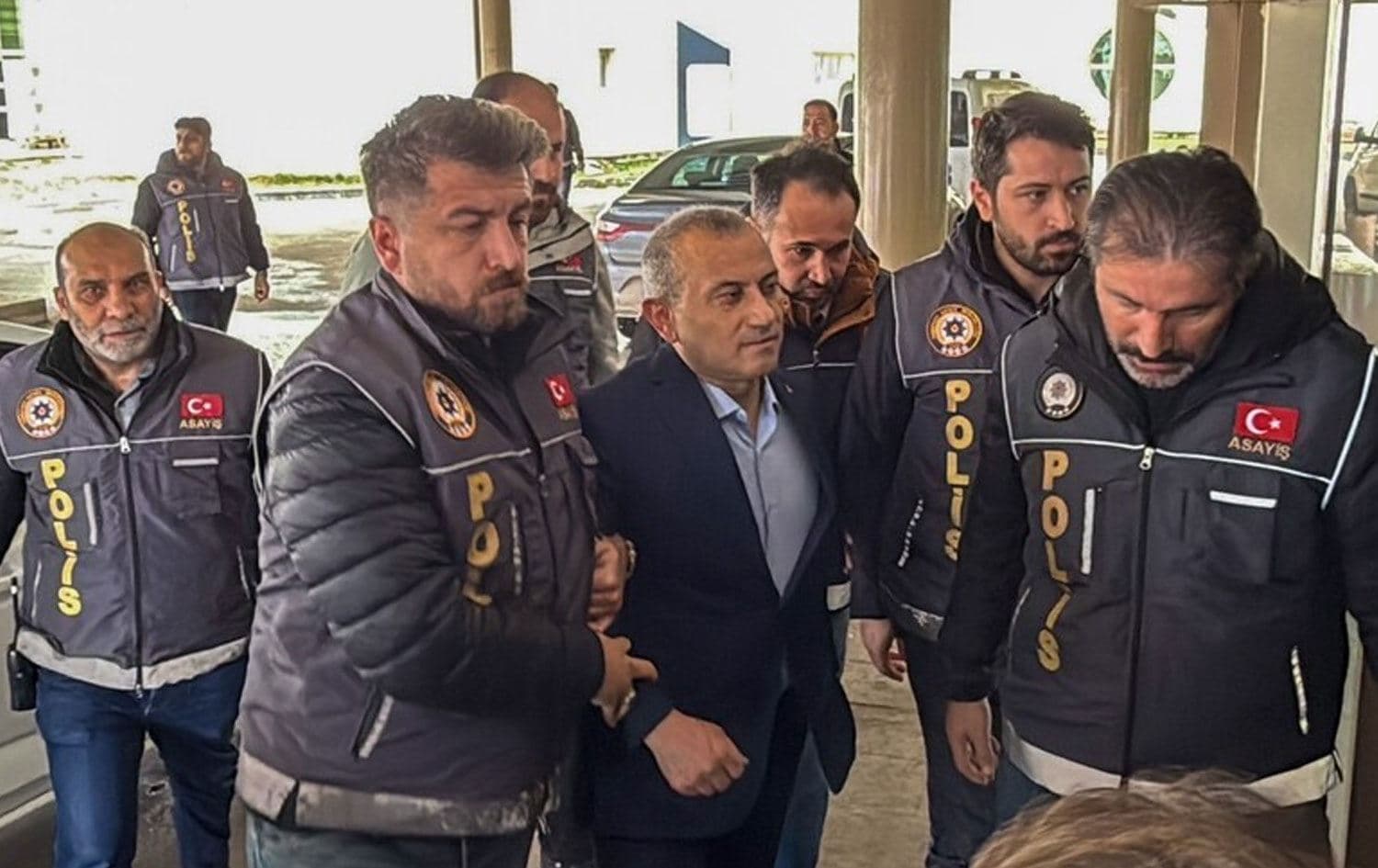 Eski Tunceli valisi Tuncay Sonel, Gülistan Doku soruşturması kapsamında tutuklandı.