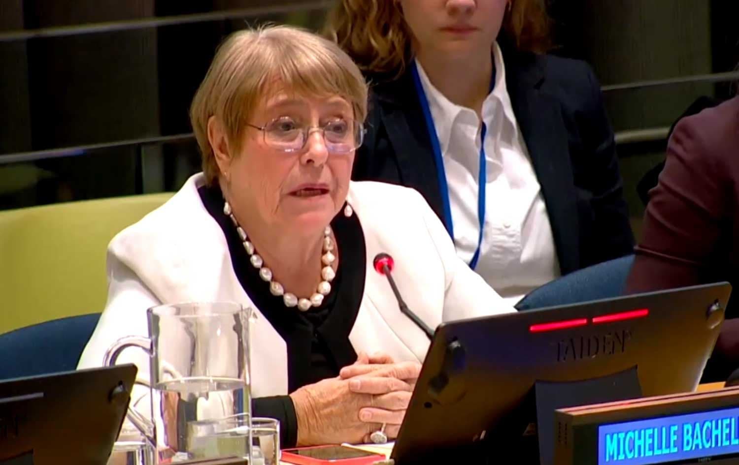 Michelle Bachelet makes bid to become first female UN chief