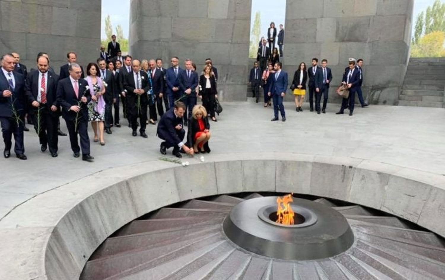 Fransa Cumhurbaşkanı Emmanuel Macron, 1915 olaylarının yıl dönümü olan 24 Nisan vesilesiyle Ermenice bir anma mesajı yayımladı