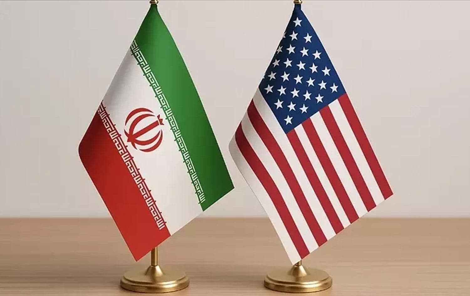 ئاڵاکانی ئەمریکا و ئێران