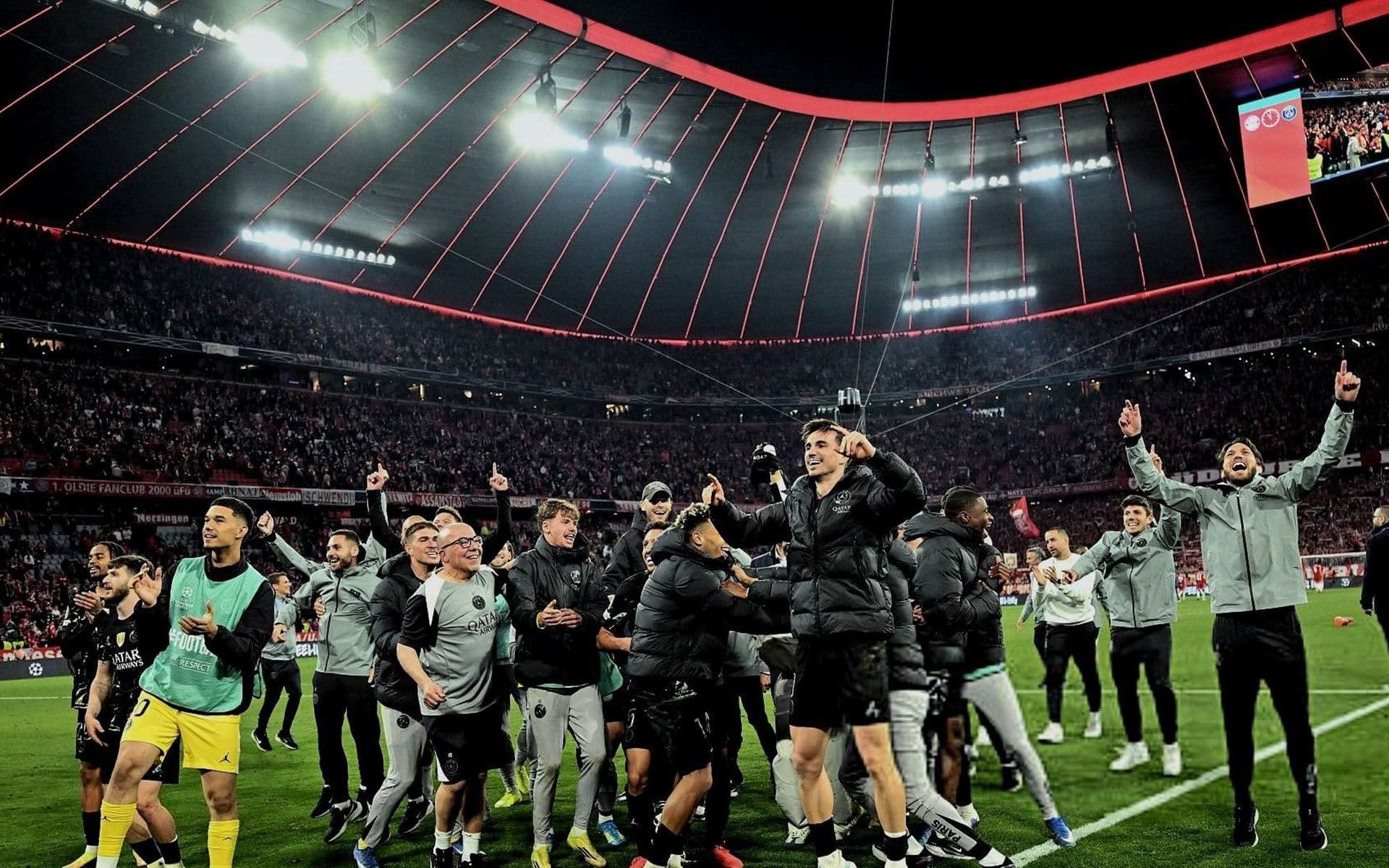 Paris Saint-Germain (PSG) futbolcuları kutlama yaptığı sırada