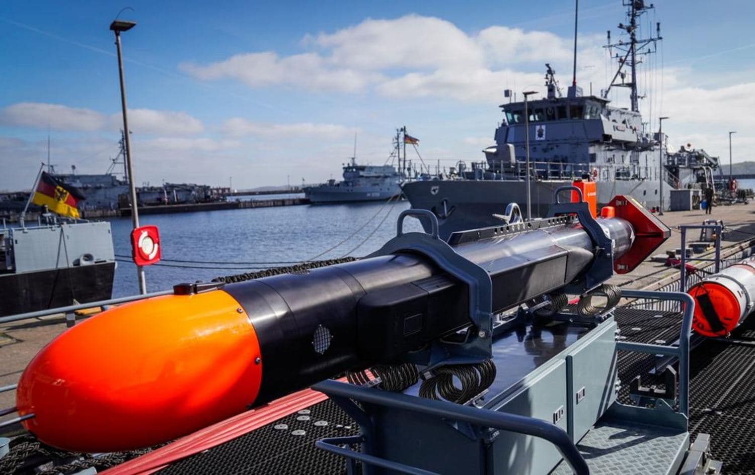 Alman donanmasına ait Sea Cat insansız denizaltı aracı, 300 metreye kadar derinliklerde ayrıntılı su altı görüntüleri sağlayabiliyor /Foto: Bundeswehr