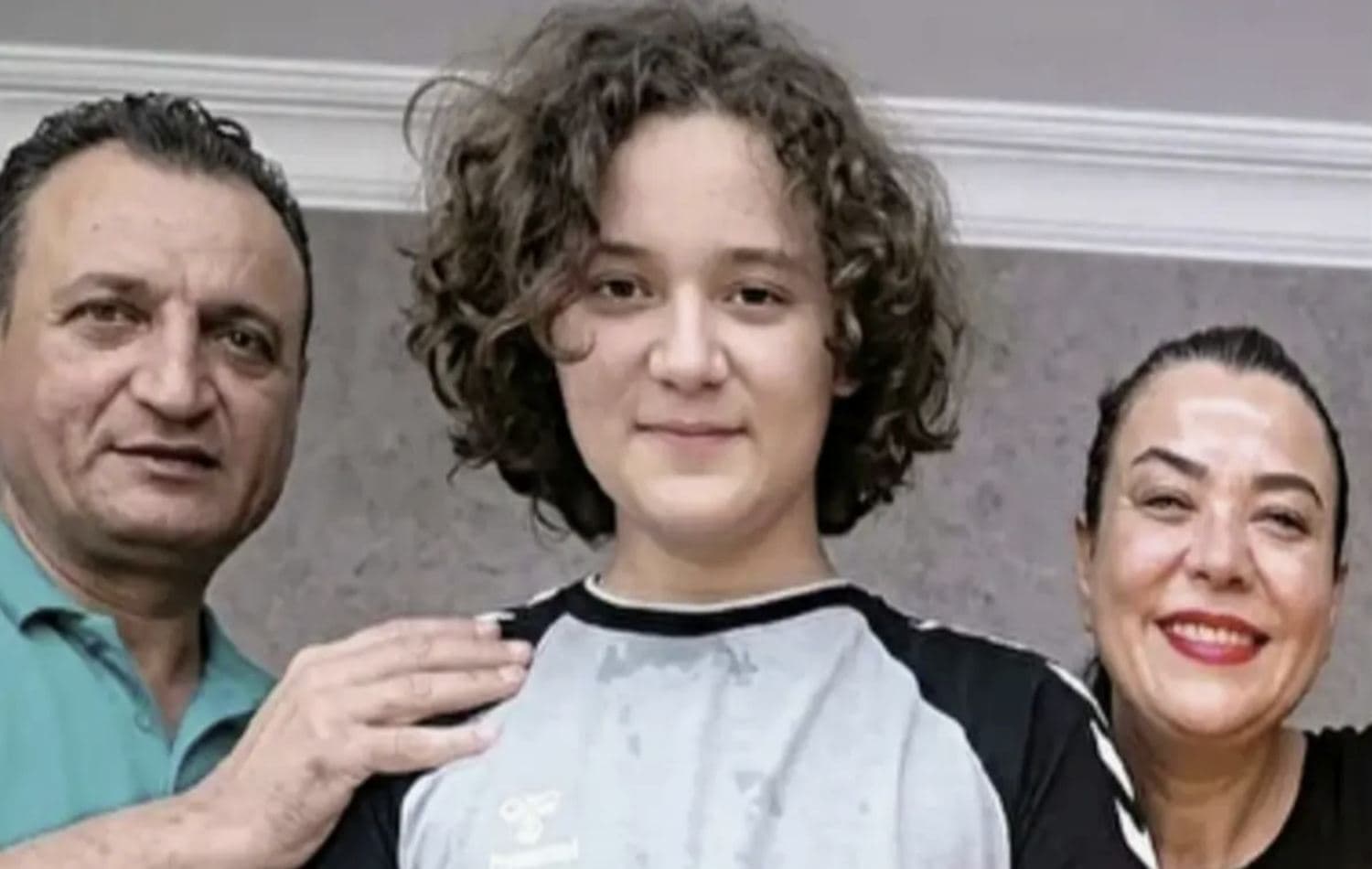 Okul saldırganı anne ve babasıyla / Fotoğraf: X 