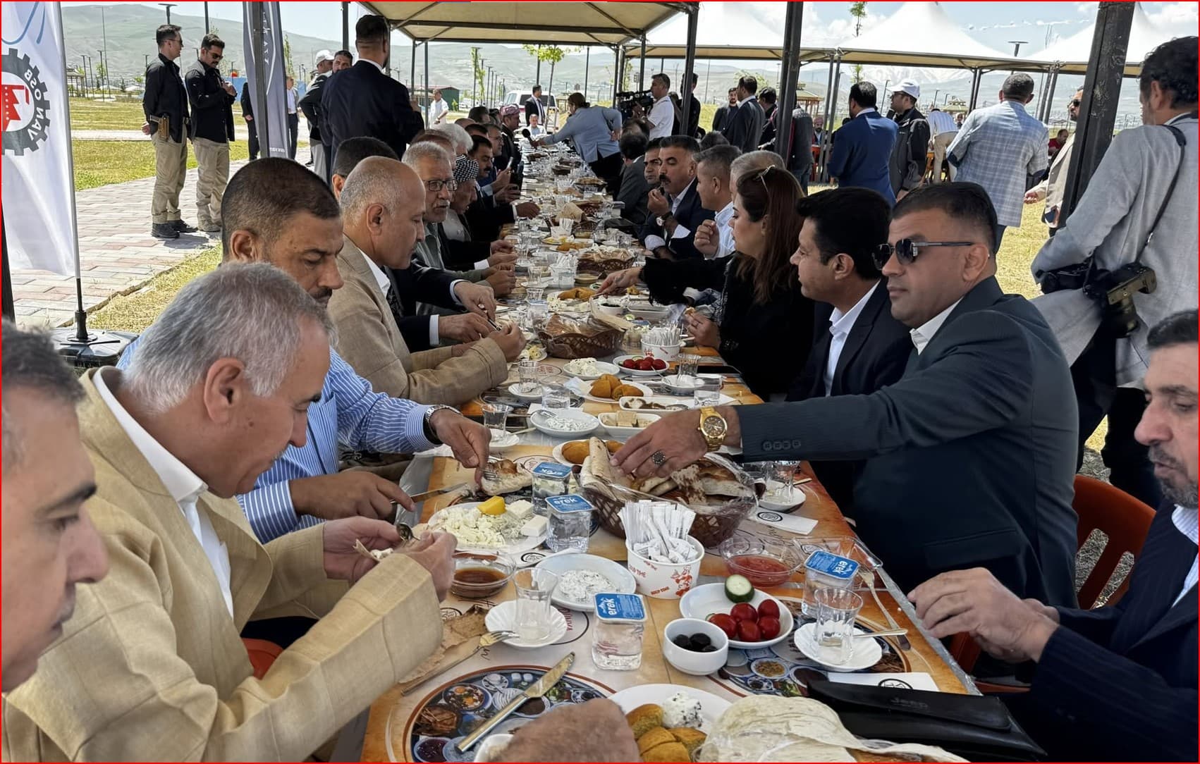 Parêzgarên Hewlêr û Dihokê ji bo çalakiya ‘Roja Cîhanî ya Taştêyê’ li Wanê ne