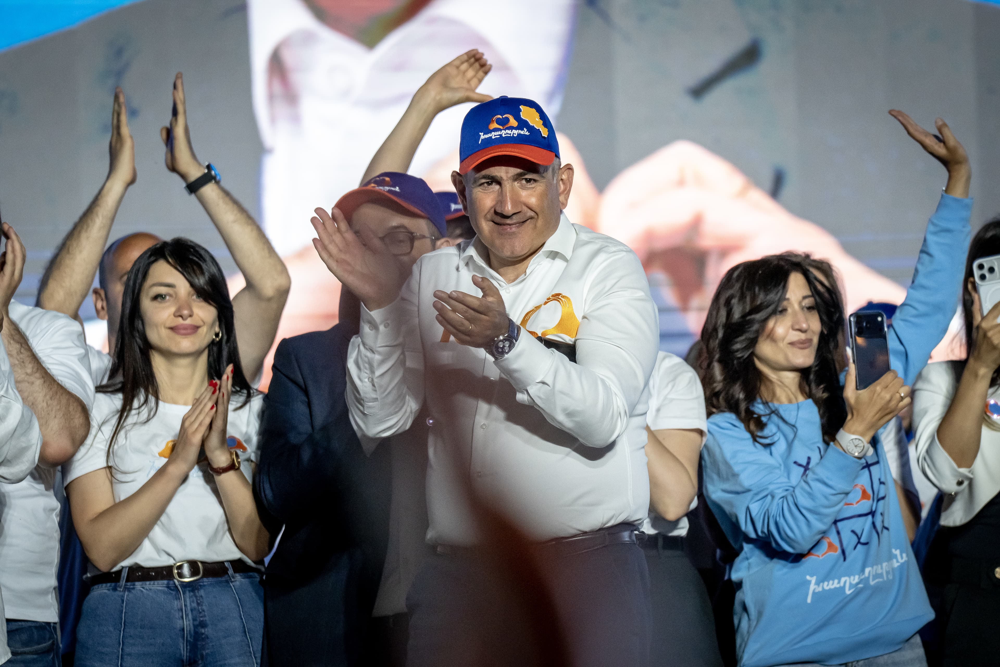 DEM Parti’den Ermenistan Başbakanı Peşinyan'a tebrik mesajı