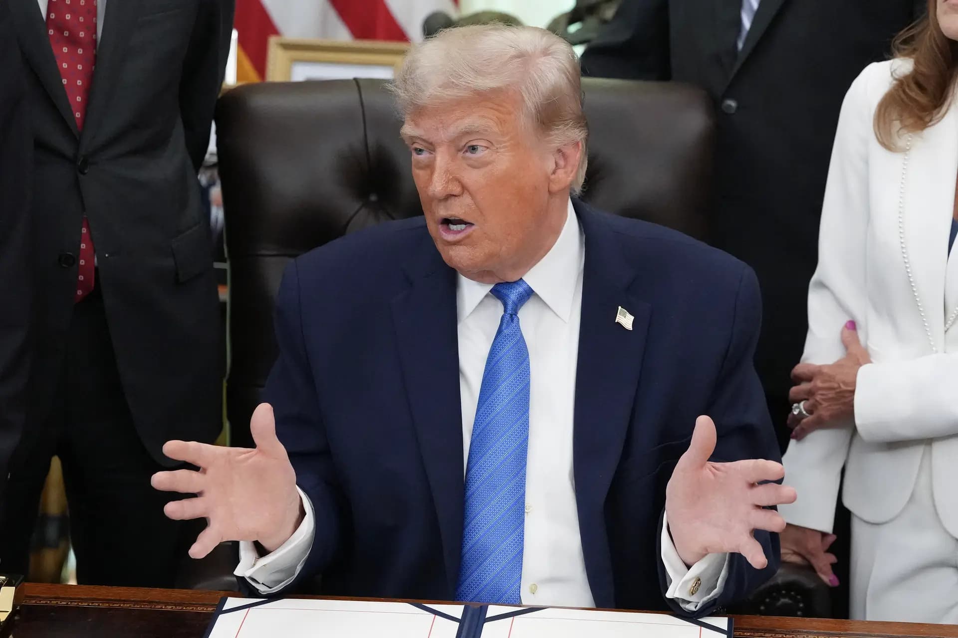 Trump êrişên îro yên li Îranê rawestandin