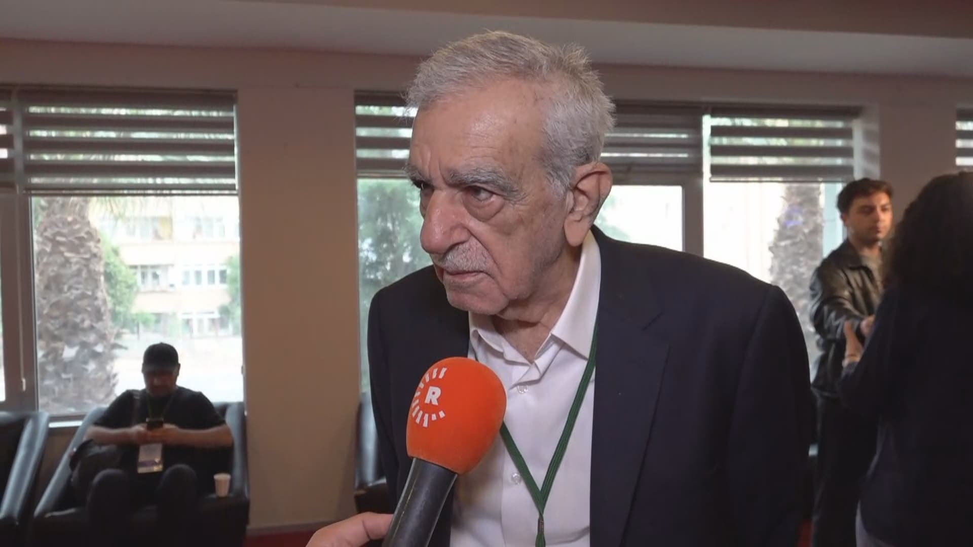 Ahmet Turk li ser pêvajoyê axivî: Baweriya gel zêde nemaye