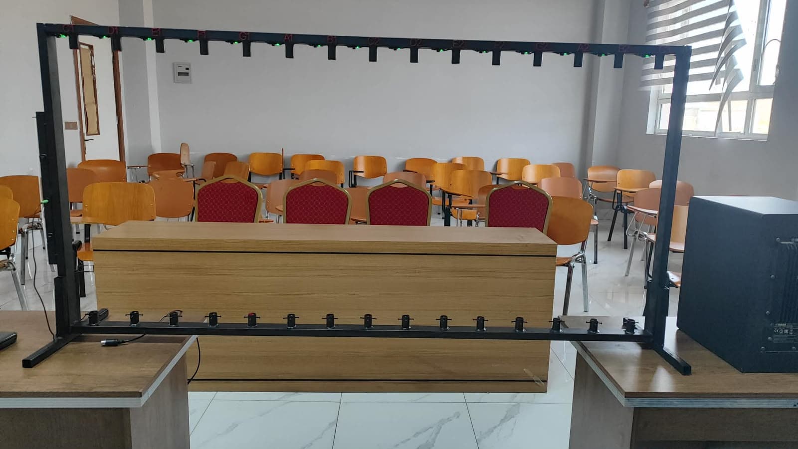 گەنجێکی هەولێری ئامێرێکی مۆسیقای لێزەری داهێنا