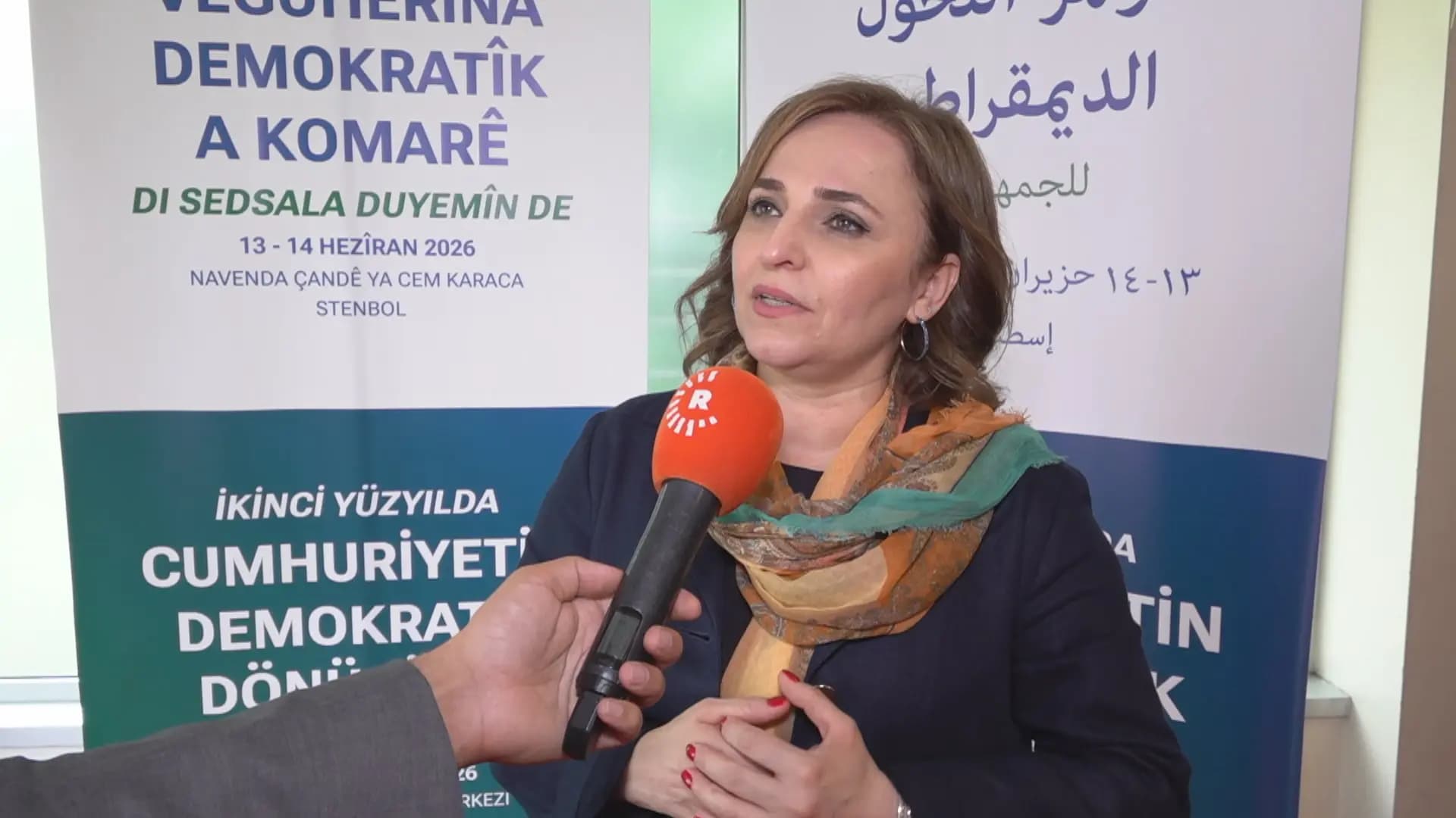 İstanbul’da ‘Demokratik Cumhuriyet’ Konferansı: ‘Kürtler kendi kimlikleriyle kabul edilmek istiyor’