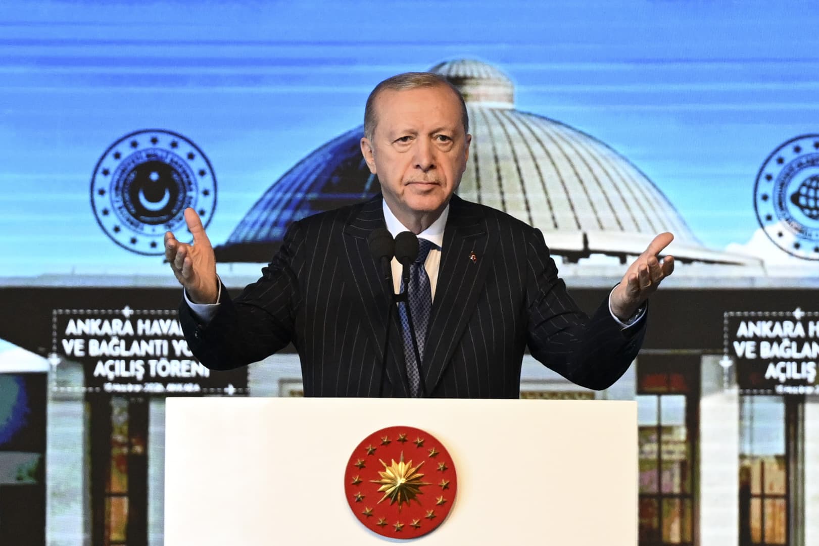 Erdoğan: Diplomasinin kalbi Türkiye'de atıyor