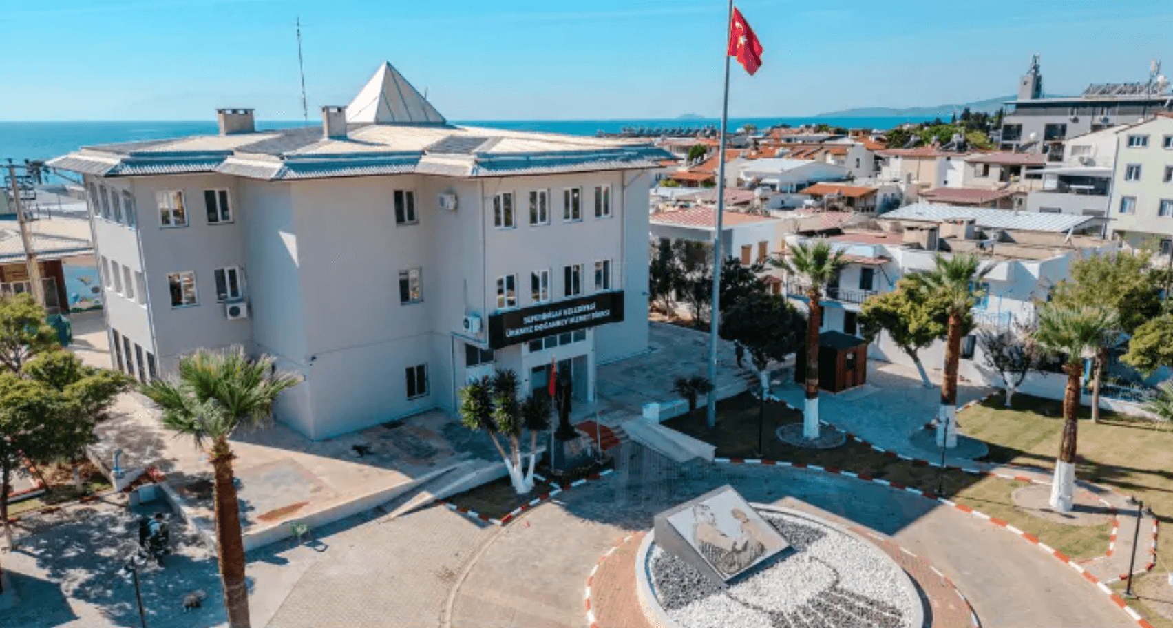 Seferihisar Belediyesi'ne rüşvet operasyonu