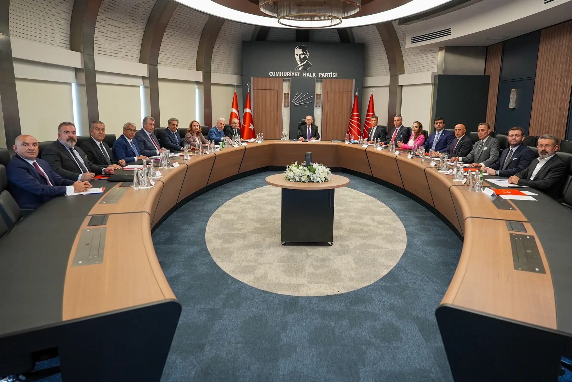Li CHPyê krîzeke nû: Dadgeha Bilind endamtiya 9 parlamenteran jê bir