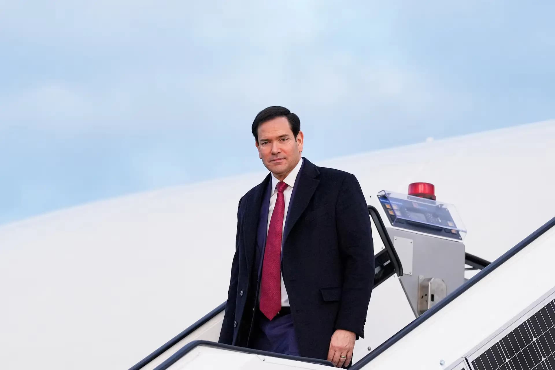 Rubio, İran görüşmeleri sürerken Körfez turuna çıkıyor