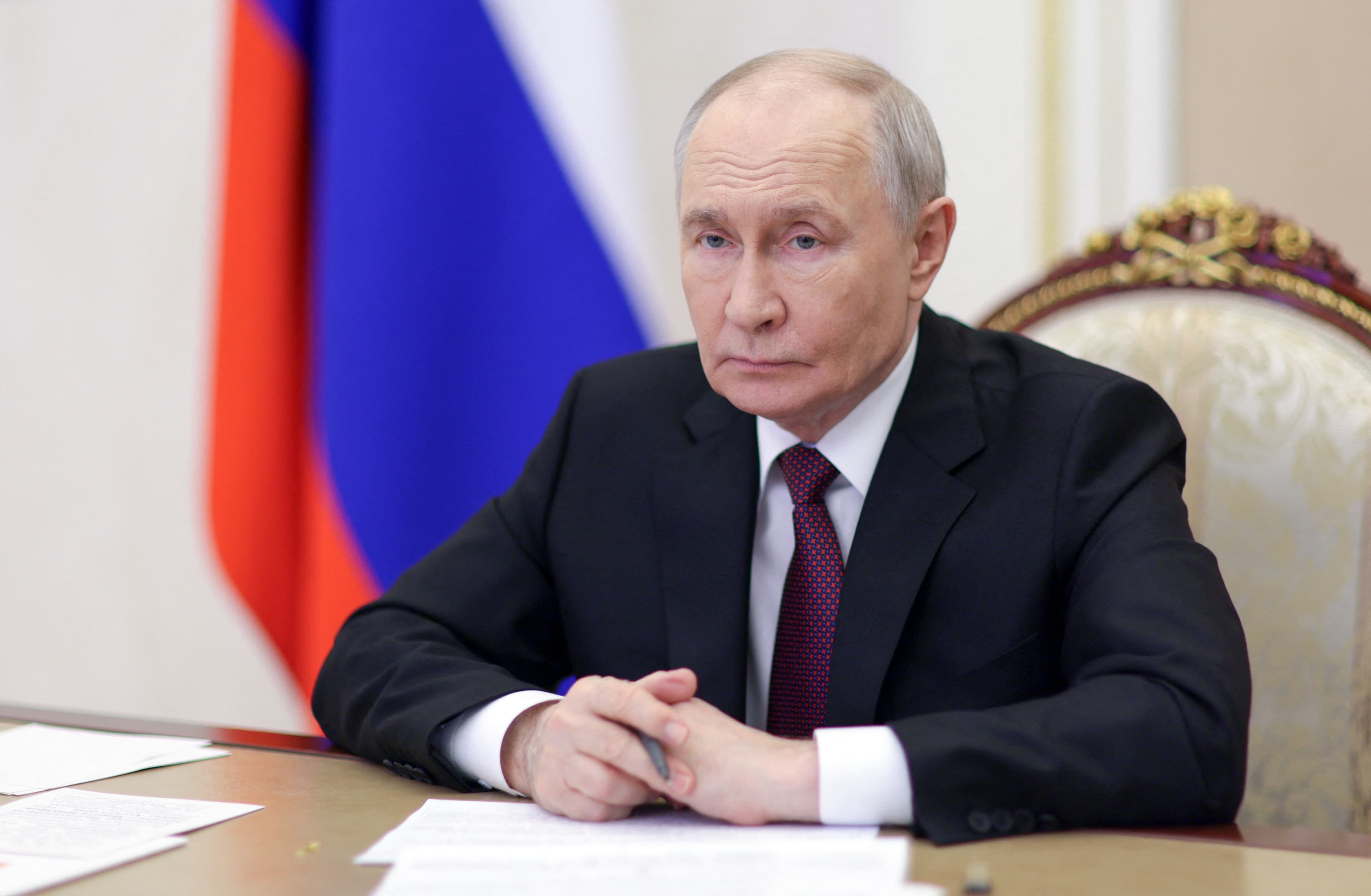 Putin: Masaya oturmaya hazırız