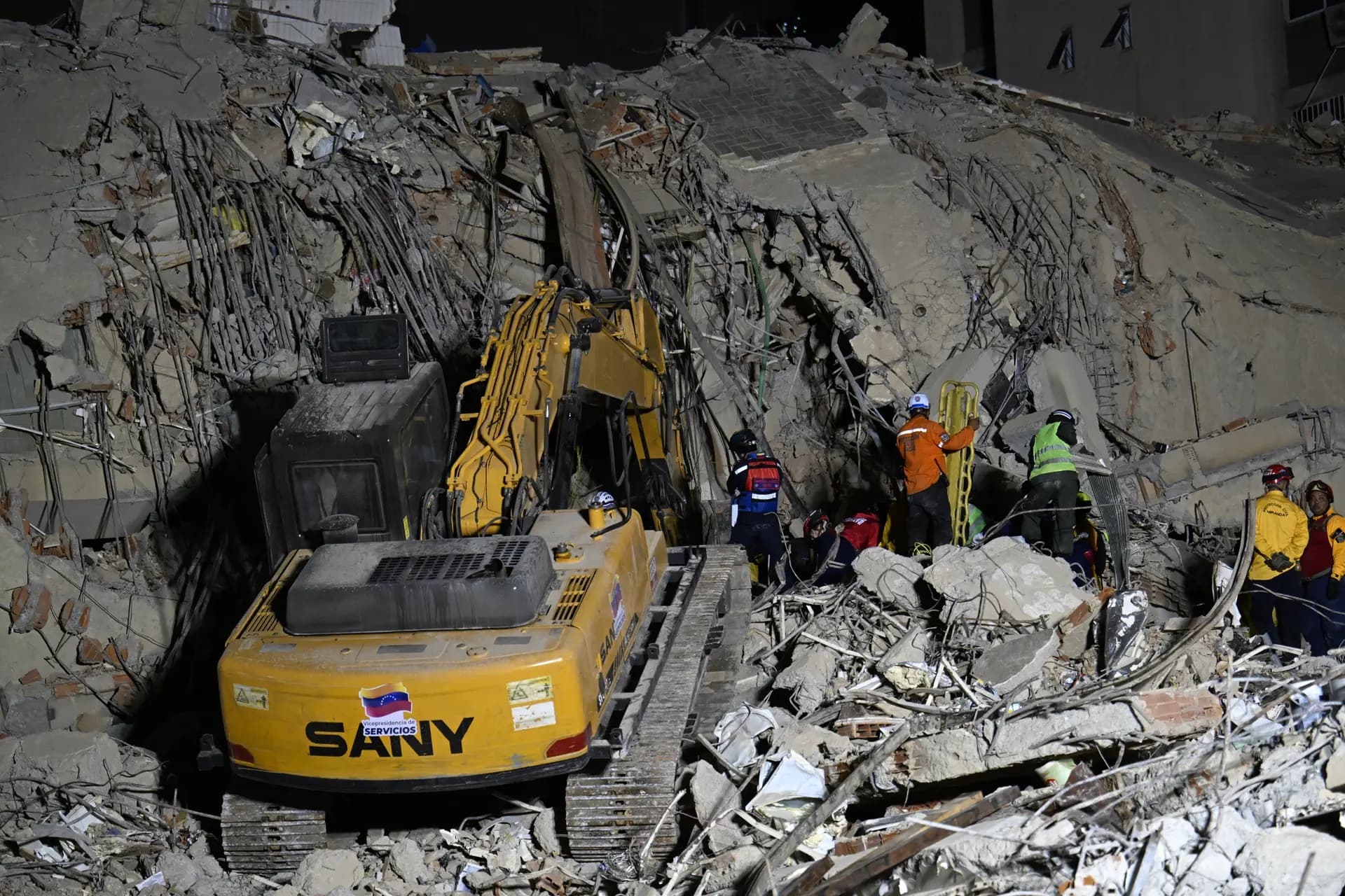 Venezuela'da deprem felaketi: Can kaybı 589'a yükseldi