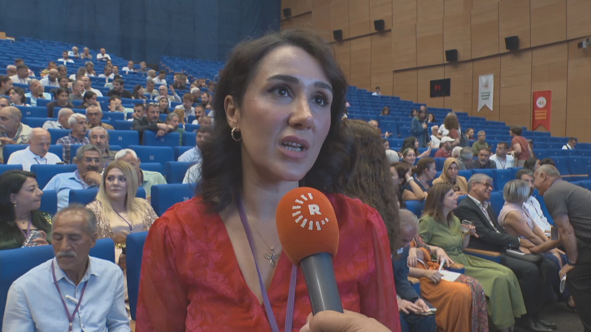 Li Amedê Konferansa Kurdî: Divê zimanê Kurdî bibe fermî