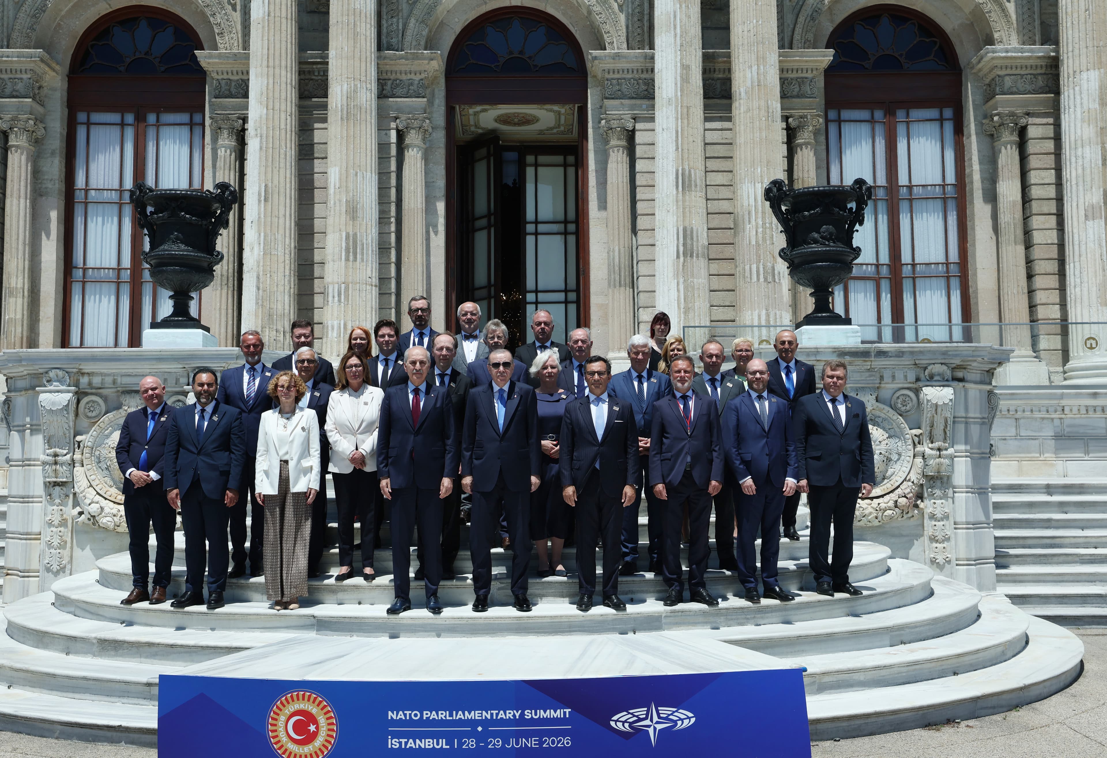 Erdoğan: Dünya istikrar yerine kargaşanın arttığı bir dönemden geçiyor
