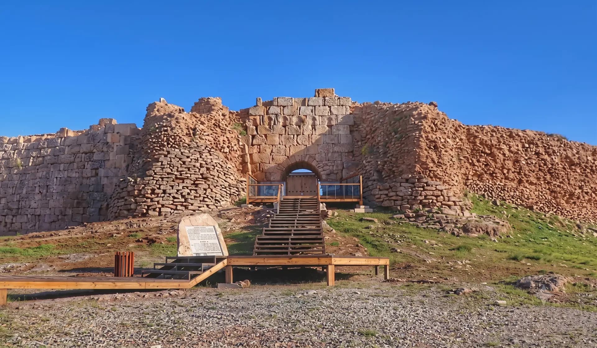 UNESCO listesindeki Takt-ı Süleyman'a ziyaretçi akını: 3 ayda 32 bin kişi