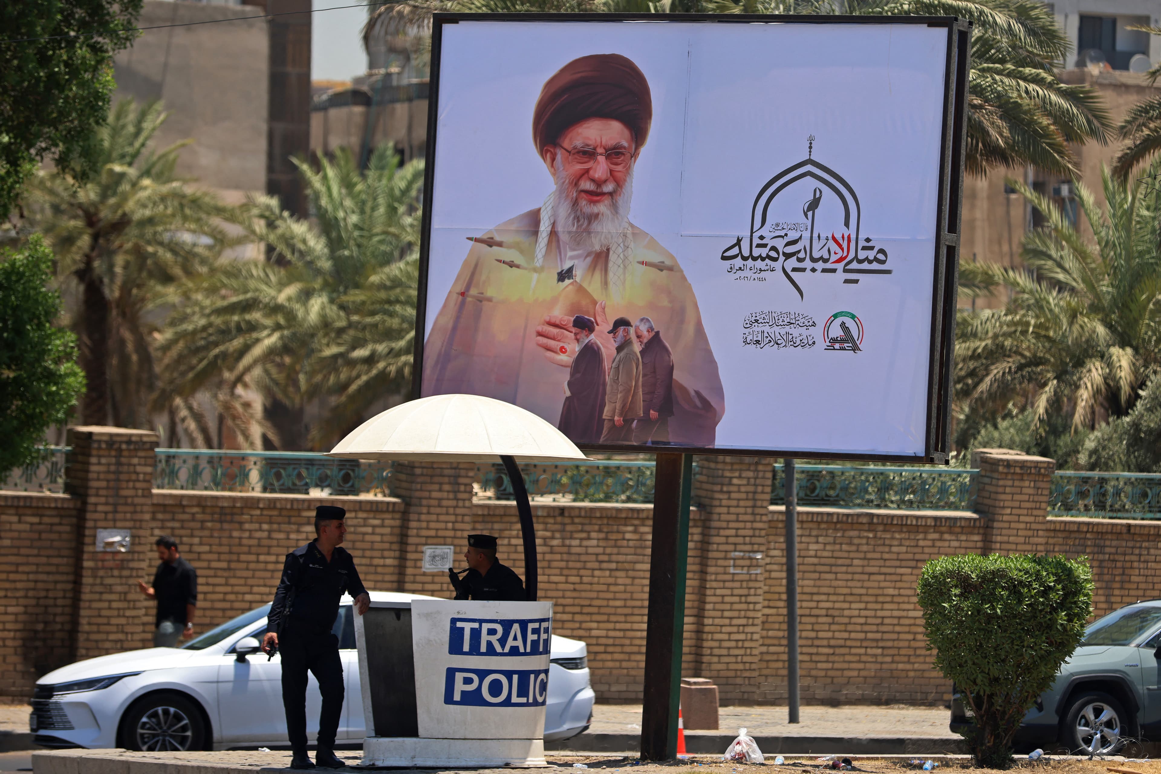 ئێران: هەر هێرشێک لە کاتی پرسەی خامنەیی بکرێت وەڵامی تووندی دەبێت