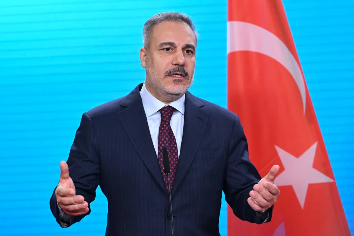 هاکان فیدان: ترەمپ و ئەردۆغان ئیرادەیەکی بەهێزیان بۆ هەڵگرتنی سزاکانی 'کاتسا' هەیە