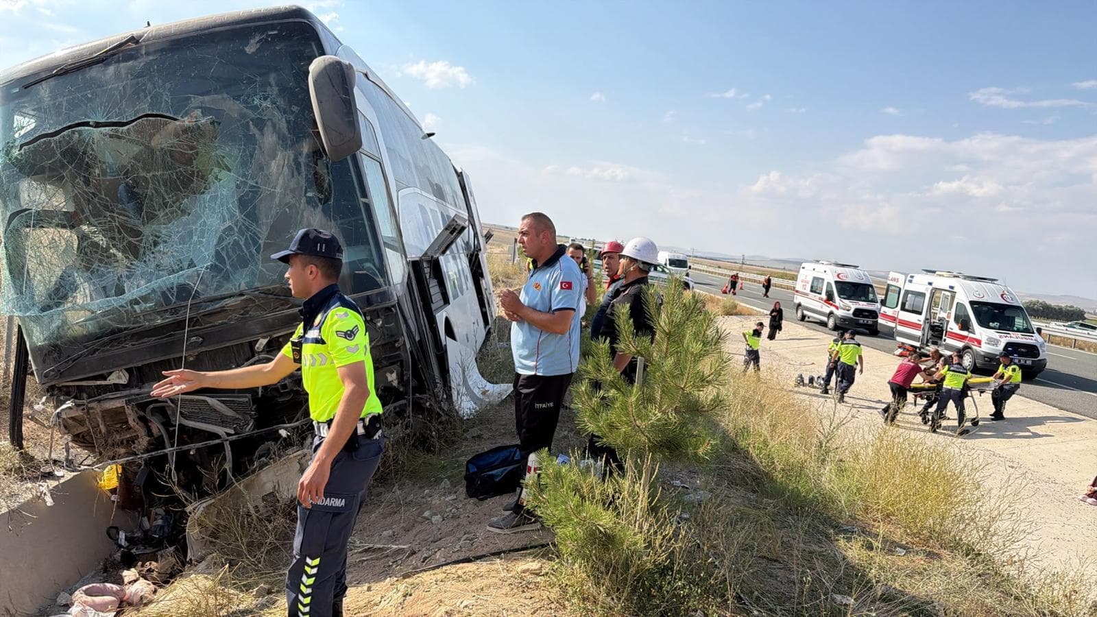 İstanbul-Erbil seferini yapan yolcu otobüsü kaza yaptı: 44 yaralı