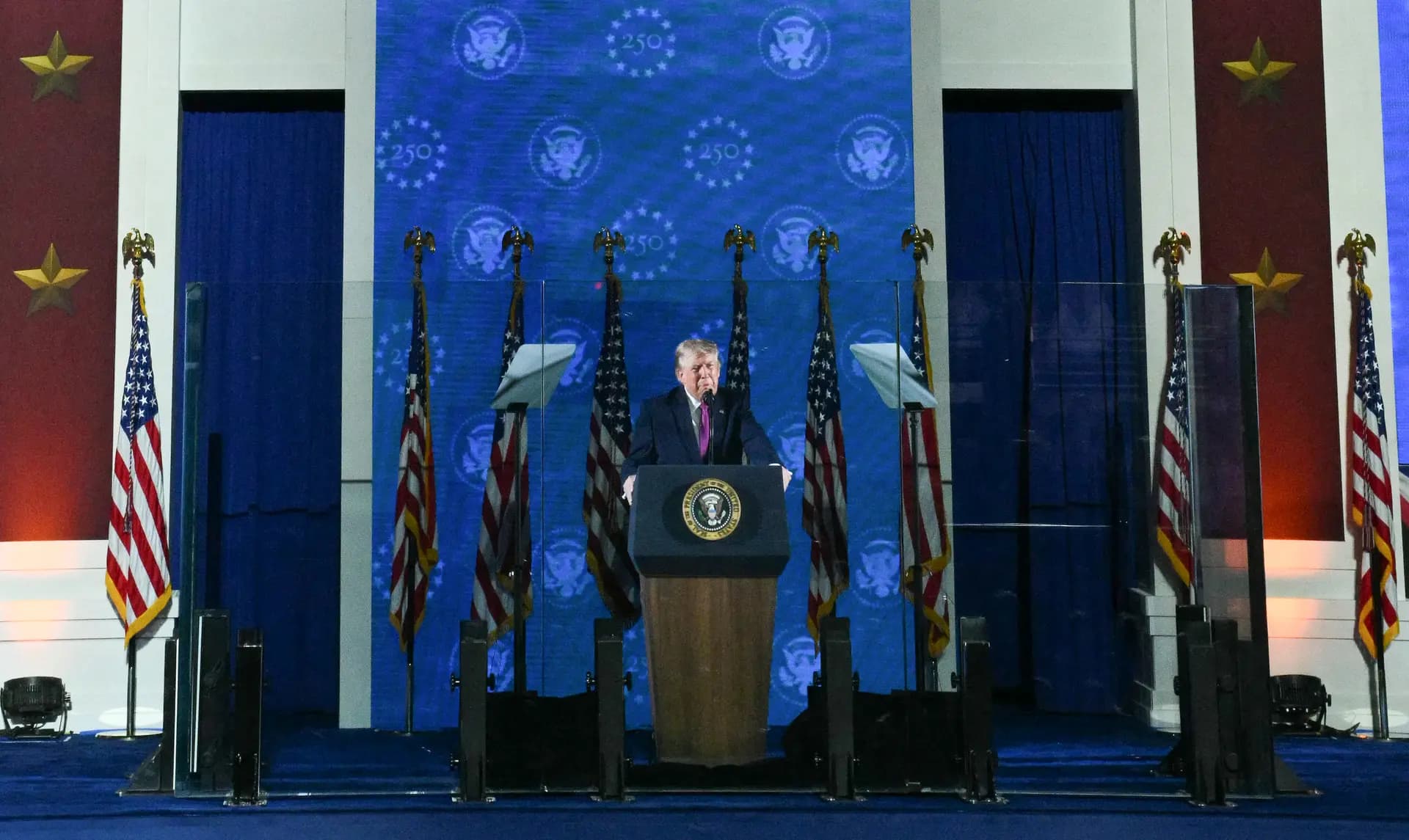 Trump’tan İran çıkışı: Bizimle anlaşmak için her yolu deniyorlar