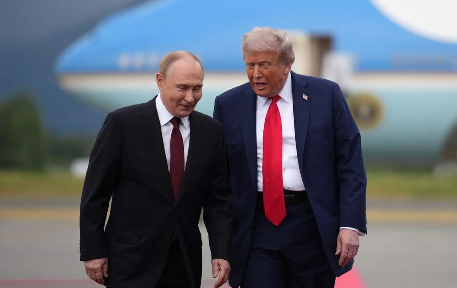 Kremlin: Putin ve Trump telefonda yaklaşık 1,5 saat görüştü