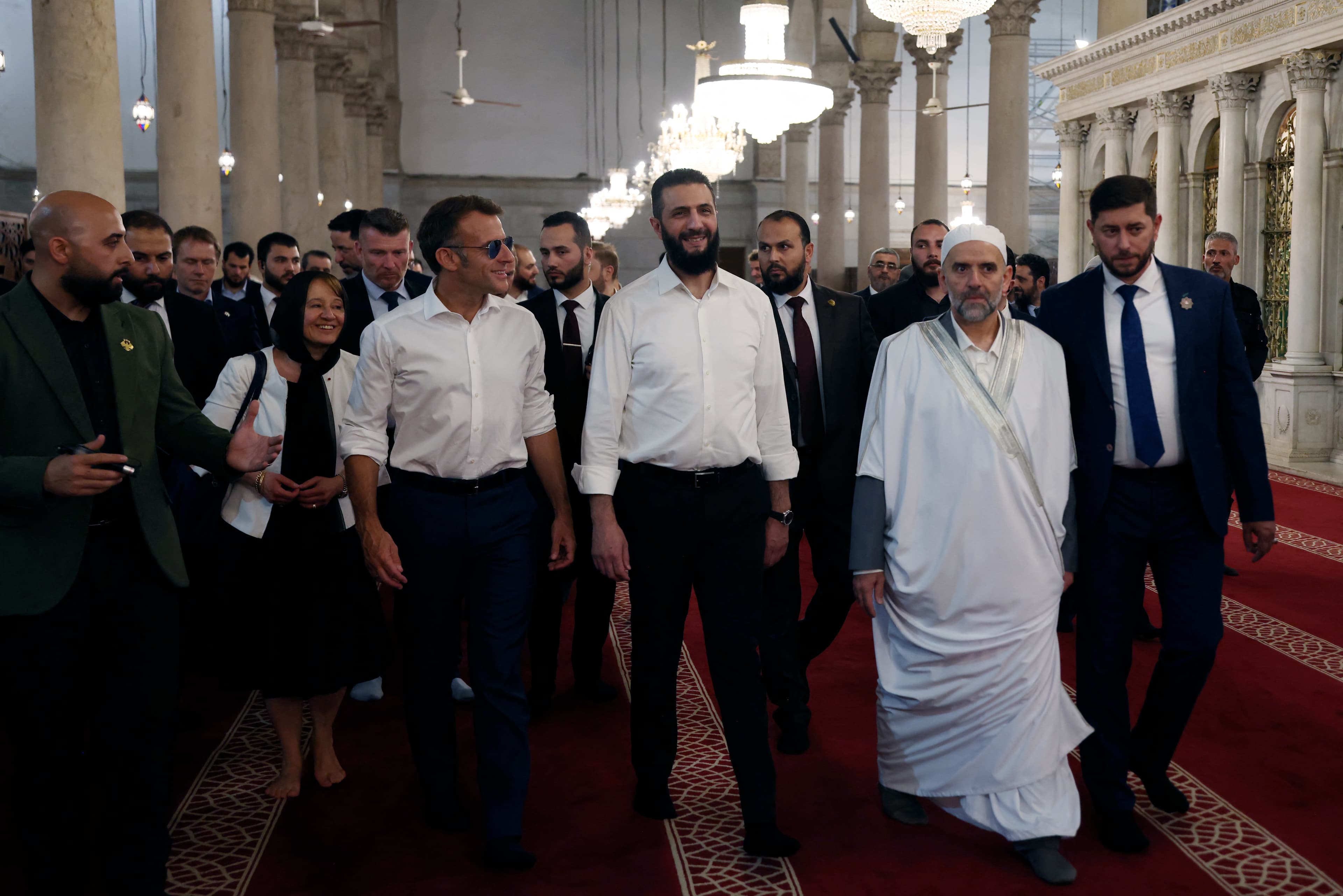 Macron Şam’da Emevi Camisi ve eski Şam'ı gezdi