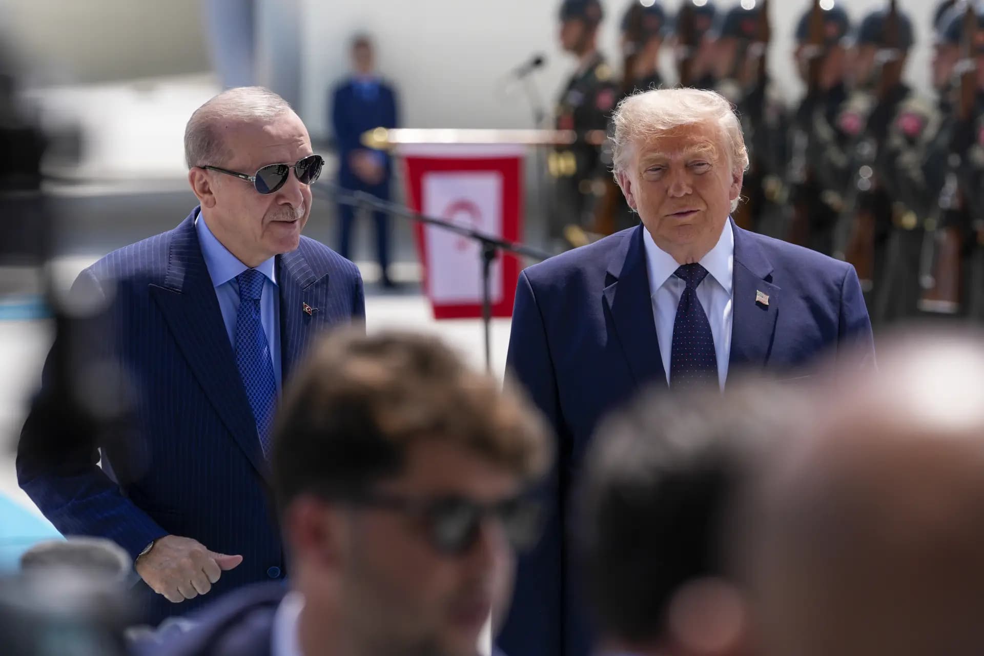 Trump ji bo Lûtkeya NATOyê çû Enqereyê