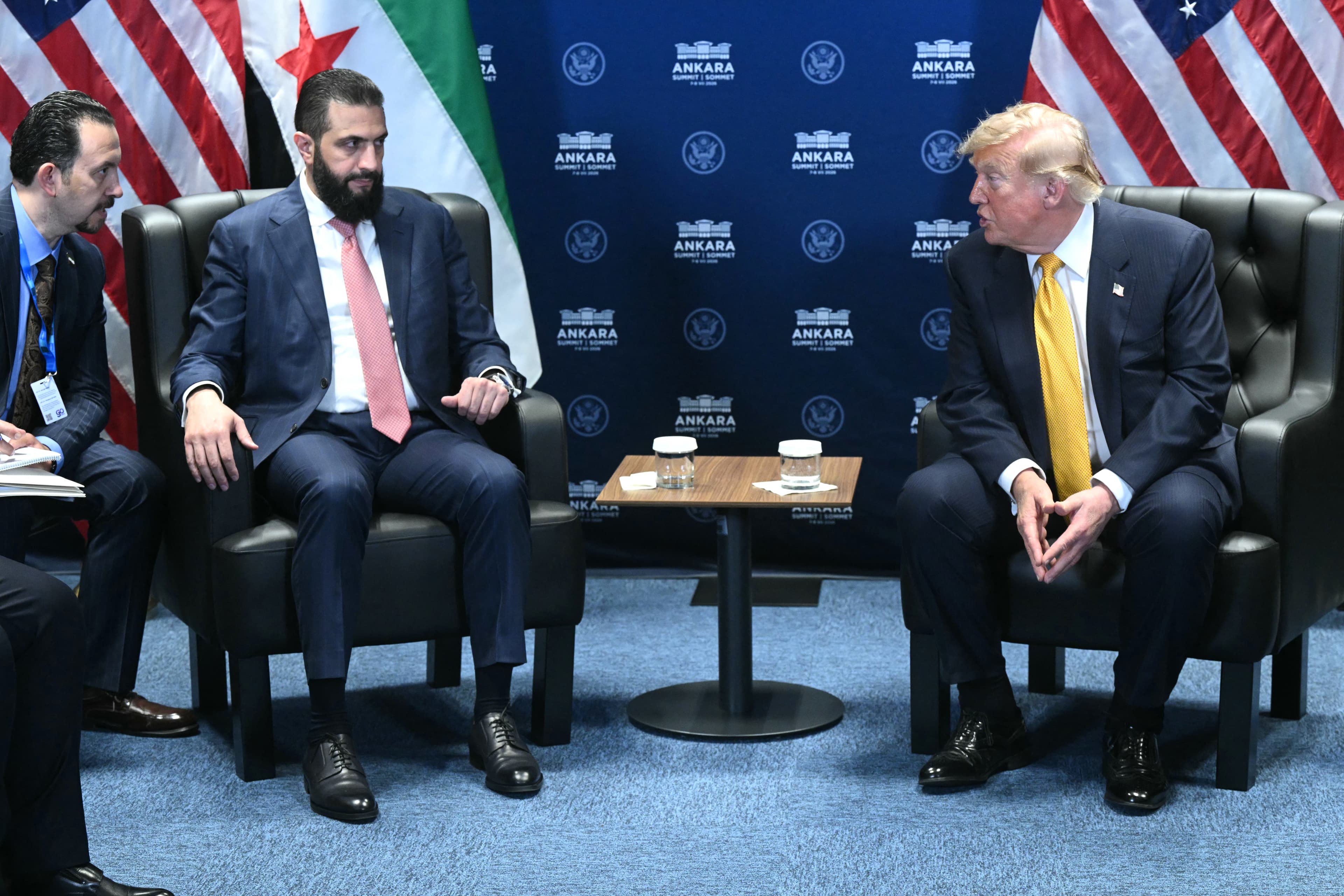 ترەمپ بۆ شەرع: کۆنگرێسم لە بڕیاری دەرهێنانی سووریا لە لیستی وڵاتانی پاڵپشتیکاری تیرۆر ئاگادار کردەوە