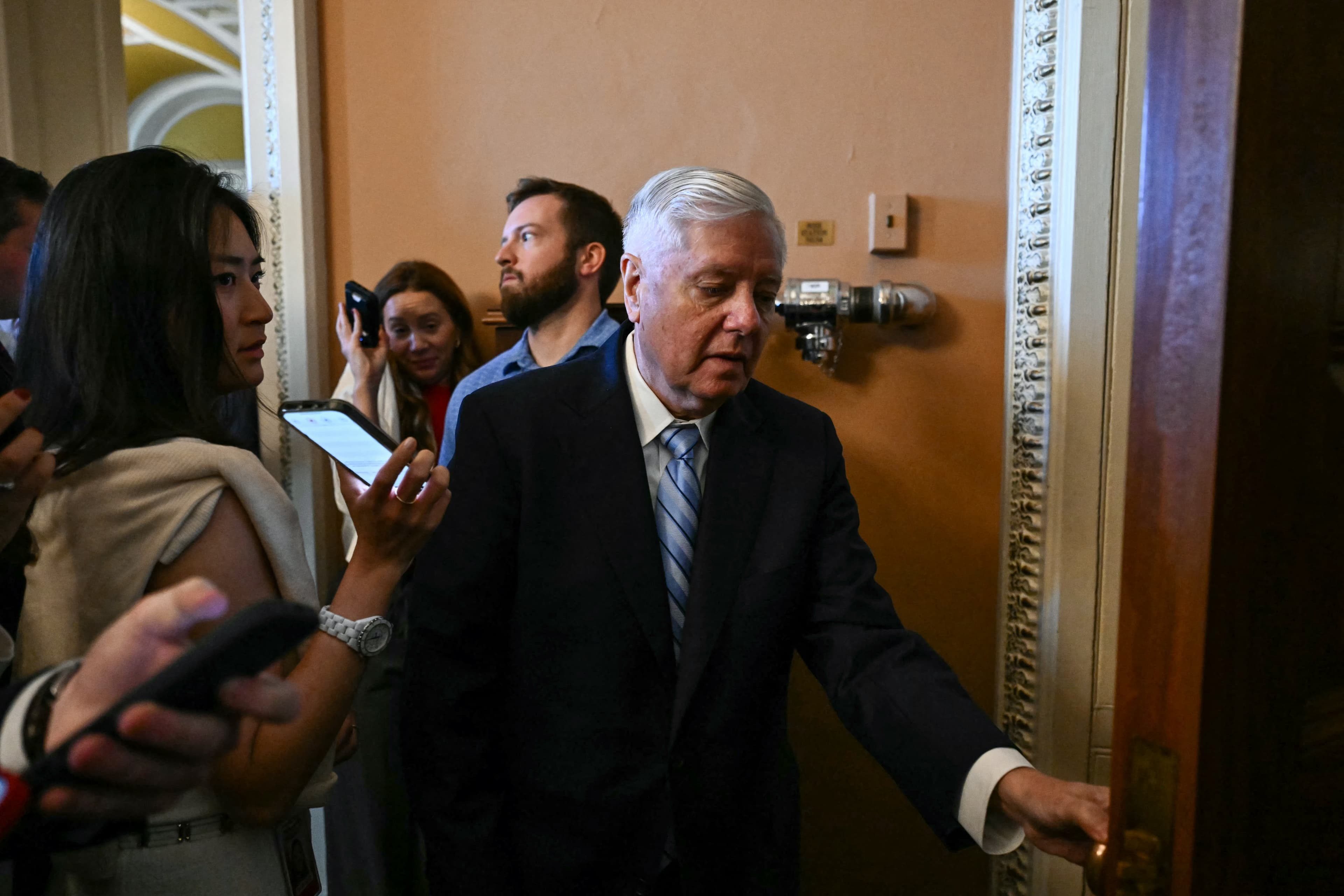 Gelo Lindsey Graham hatiye kuştin?
