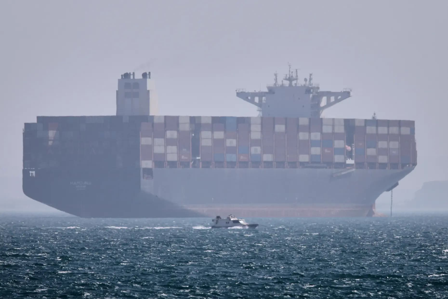 Iran launches new attacks on Kuwait, Bahrain, as US restores naval blockade