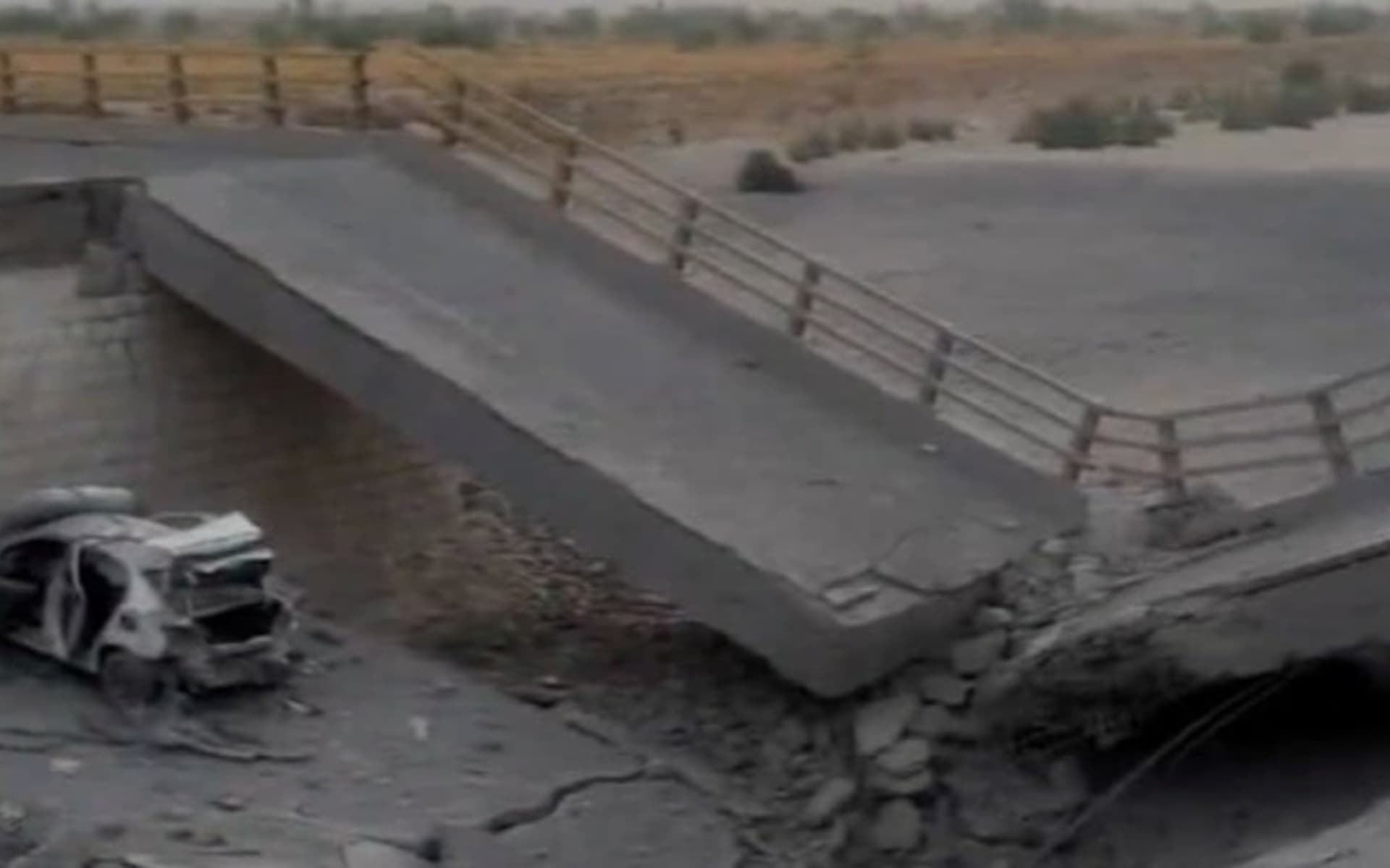 ئەمریکا لە هورمزگان شەش پردی کردە ئامانج و حەوت کەس کوژران
