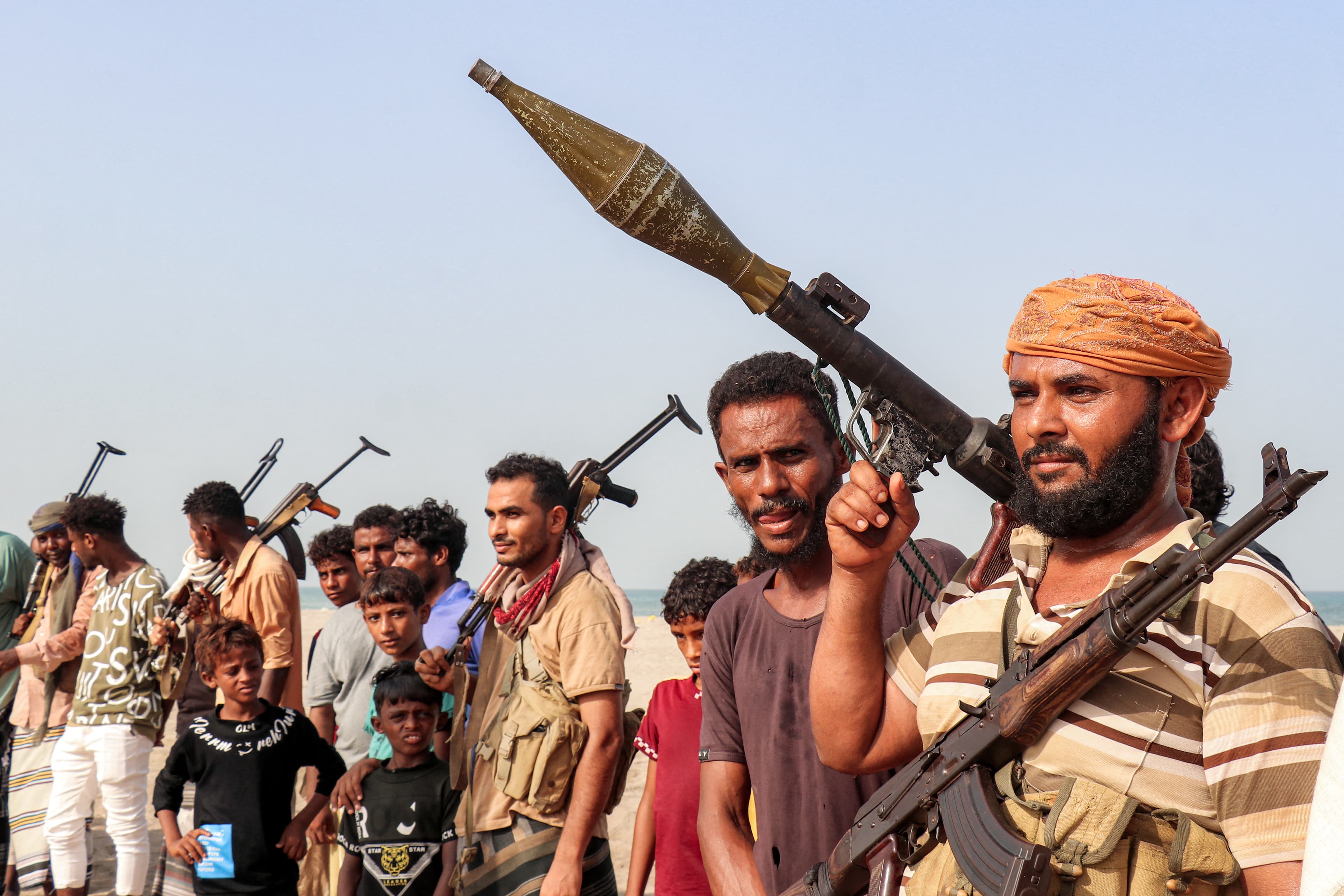 چەند چەکدارێکی حووسییەکان. وێنە: AFP