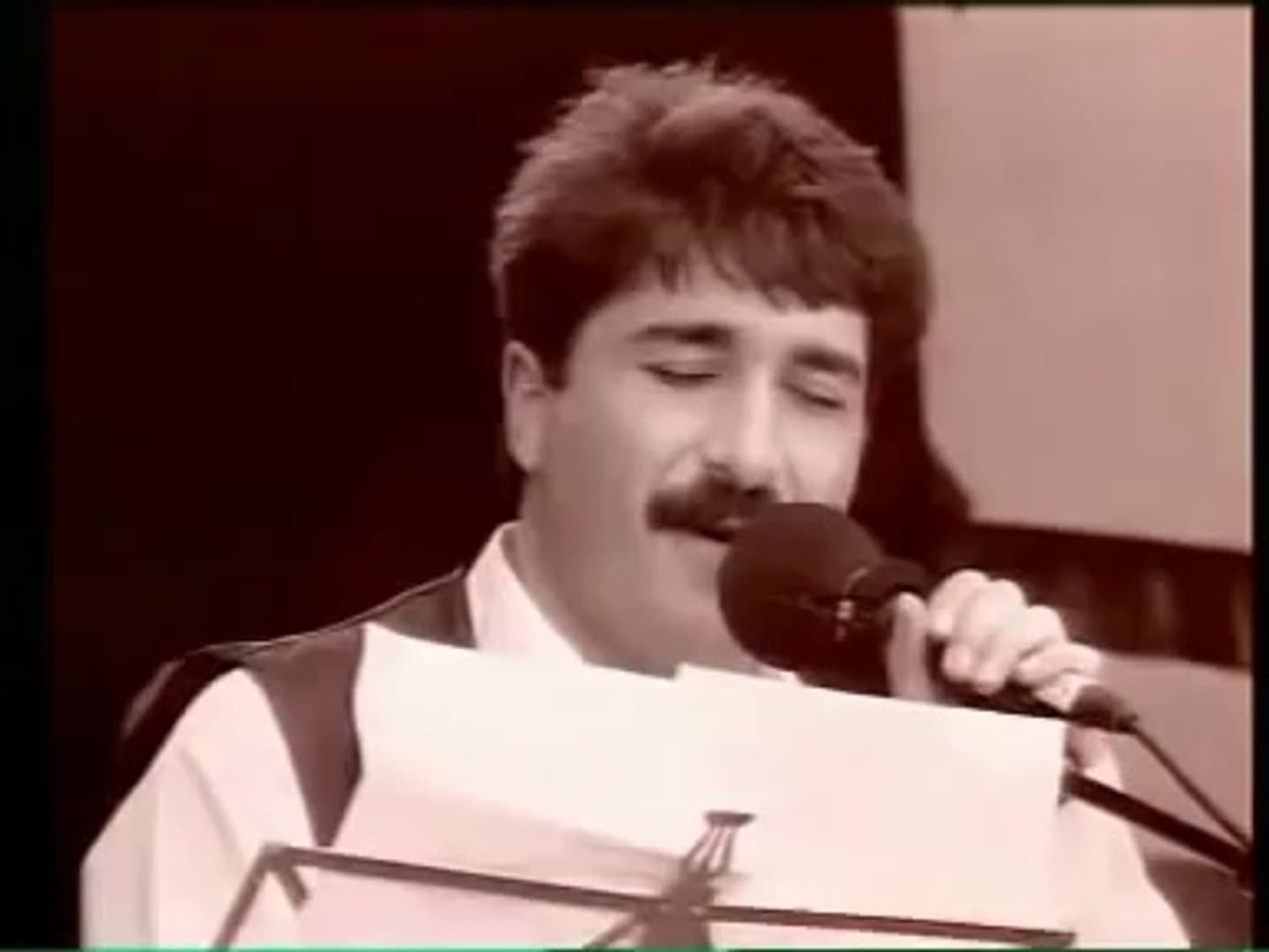 Hozan Serhed hat bibîranîn