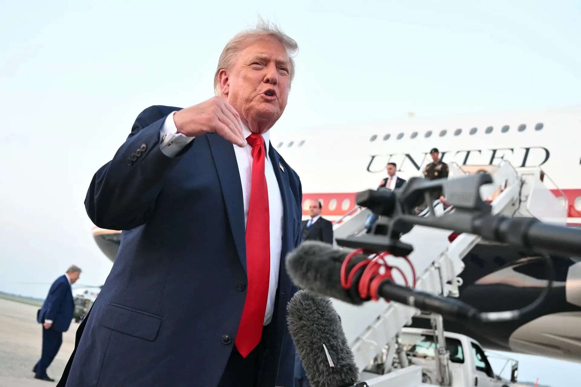 Trump’tan İran’a 'altyapı' ültimatomu: Vurulan her gemiye karşılık bir köprü yıkacağız!