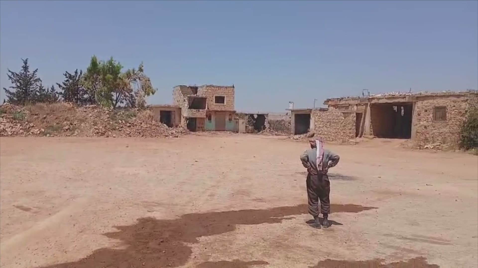Artêşa Tirkiyeyê ji 2 gundên Efrînê vekişiya: 'Mal hatine talankirin'