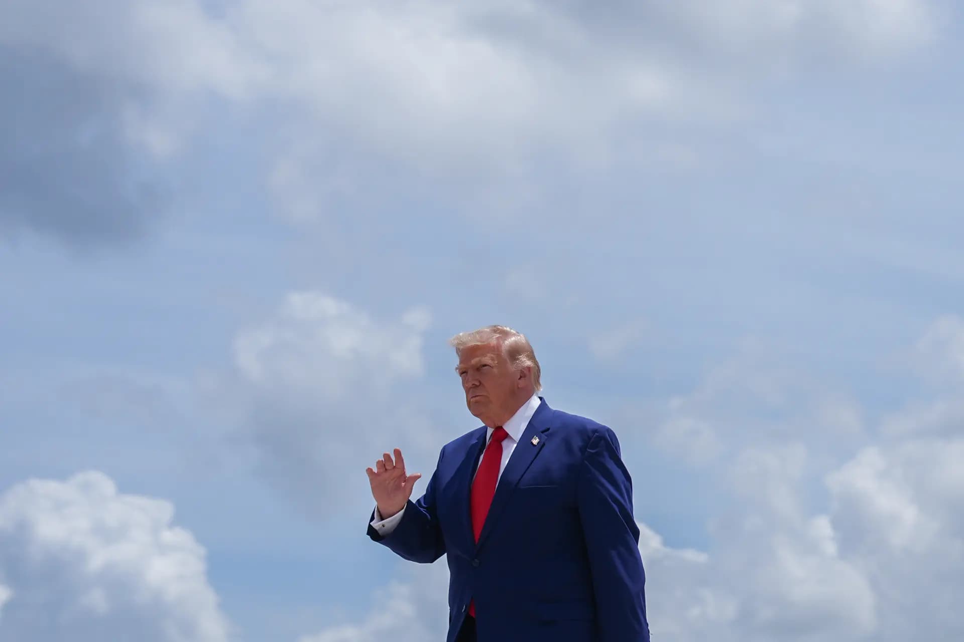 Trump: Ez li ser êrişeke mezin a li Îranê difikirim