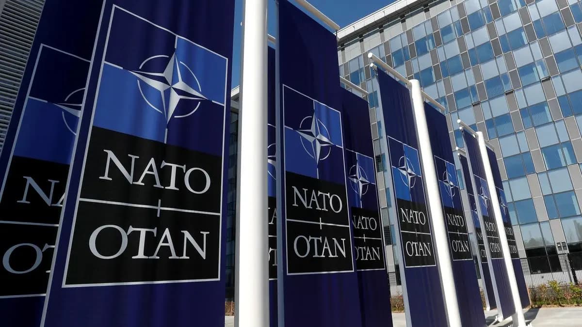 Li Belçîkayê stajyereke NATOyê bi tohmeta sîxuriyê hat girtin