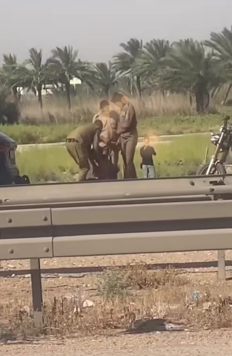 3 پۆلیس لە بابل لەسەر مامەڵەی تووند لەگەڵ سەوزەفرۆشێک دەستگیرکران