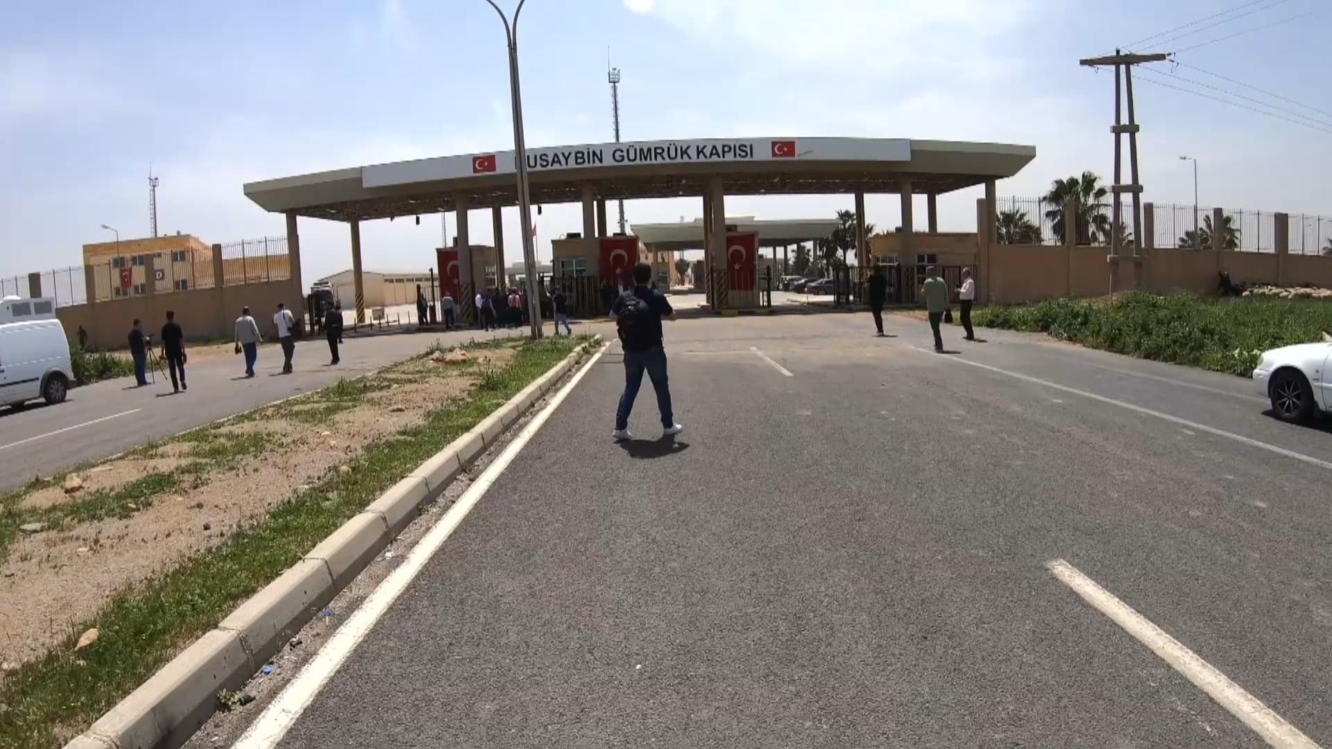 Çavên karsazan li Deriyê Nisêbîn-Qamişloyê ne